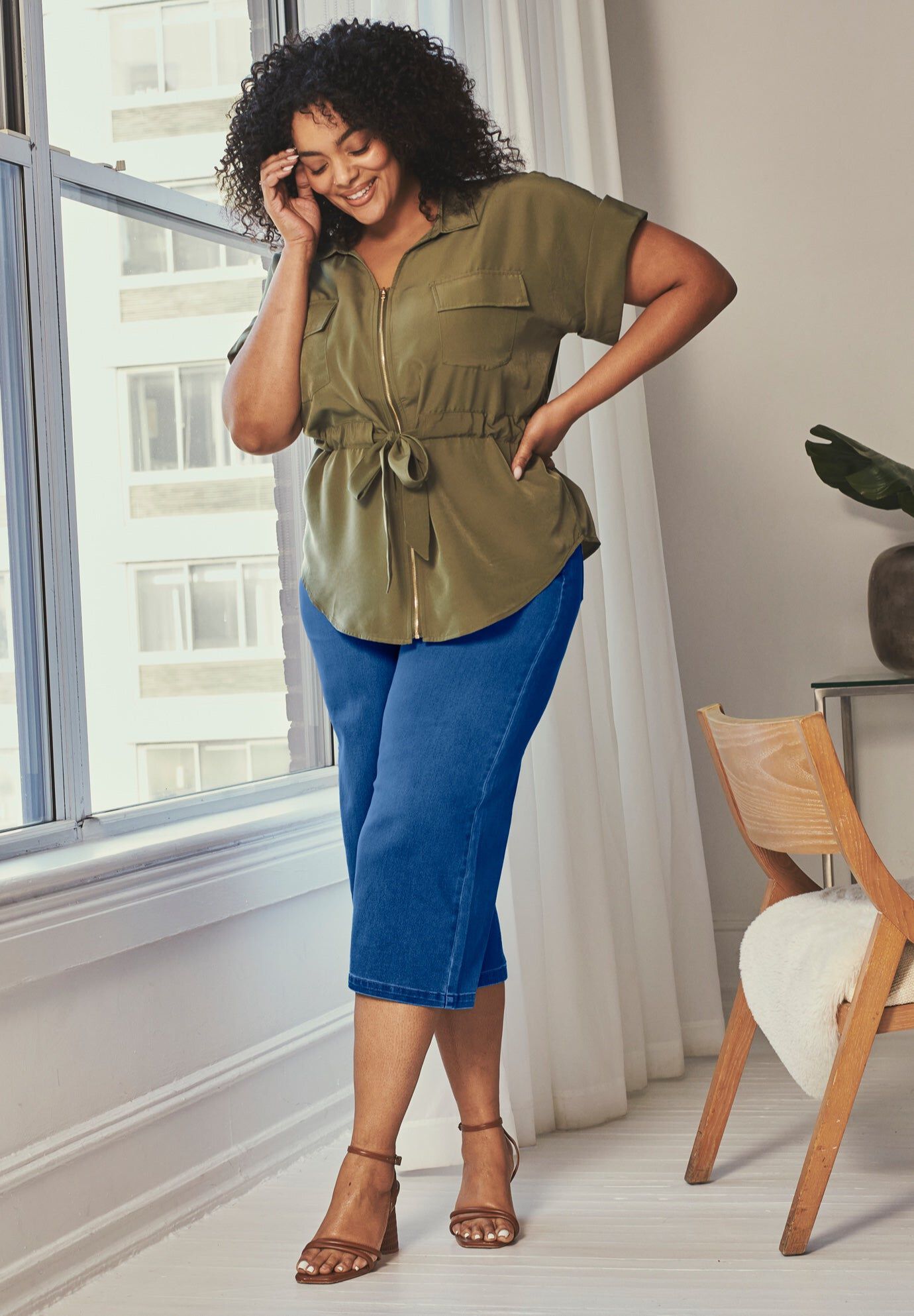 Butter Denim Straight Crop, MID WASH, hi-res image number 0