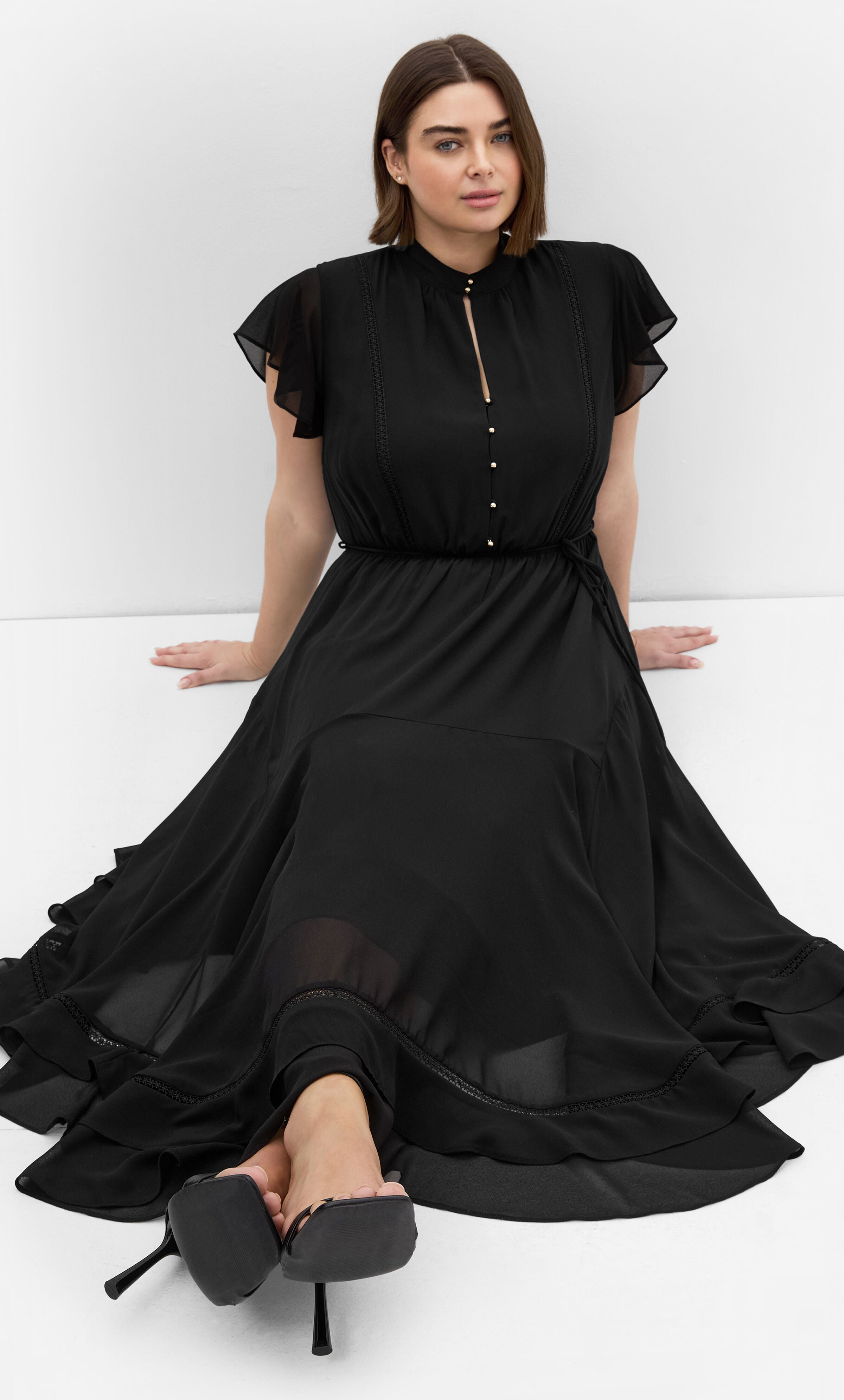 Yasmine Short Sleeve Maxi Dress - black, BLACK, alternate image number 3