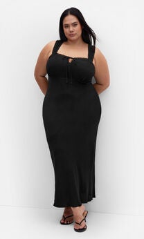 Spring Love Maxi Dress - black