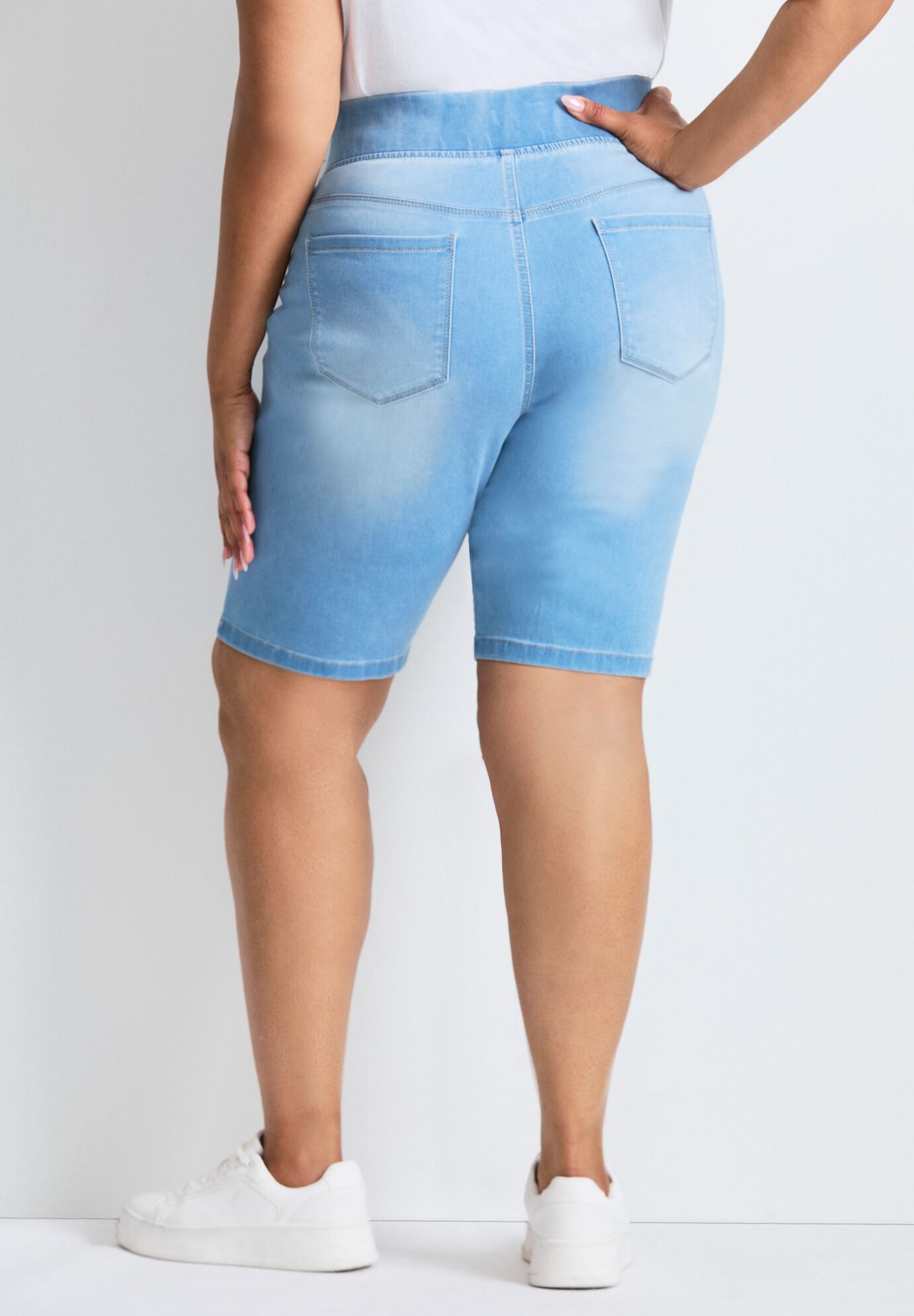 Butter Denim Pull On Short, LIGHT WASH, alternate image number 2