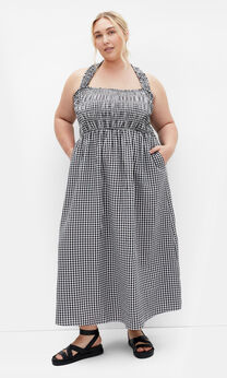 Cute Gingham Maxi Dress - black