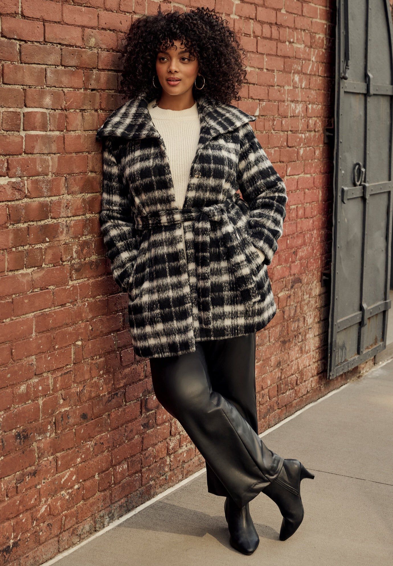 Wing Collar Belted Coat, BLACK IVORY PLAID, hi-res image number 0