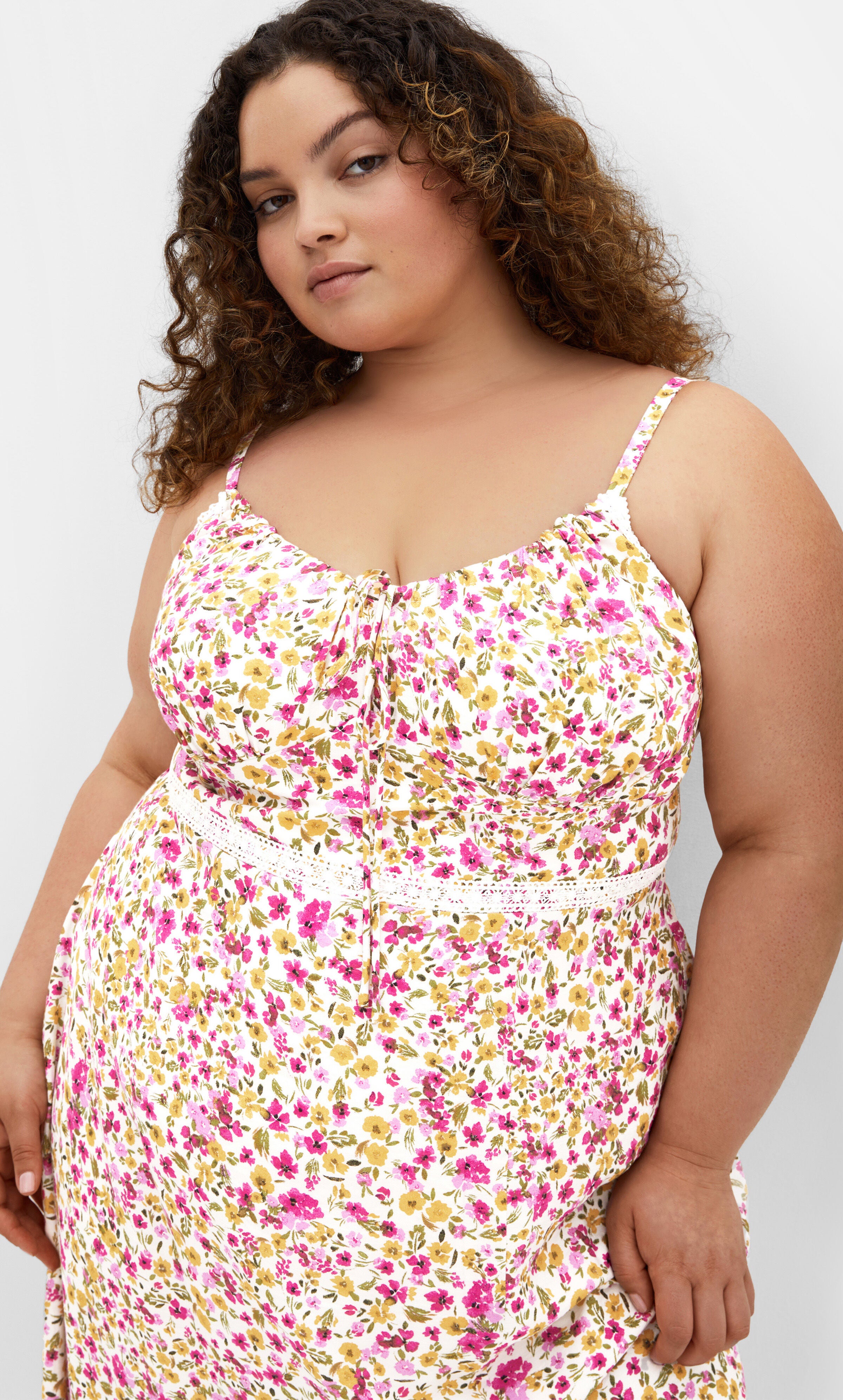 Sweet Floral Maxi Dress - print, WHITE, alternate image number 4