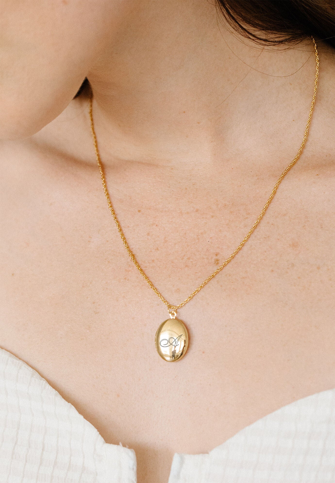 Isla Initial Oval Locket, N, alternate image number 3
