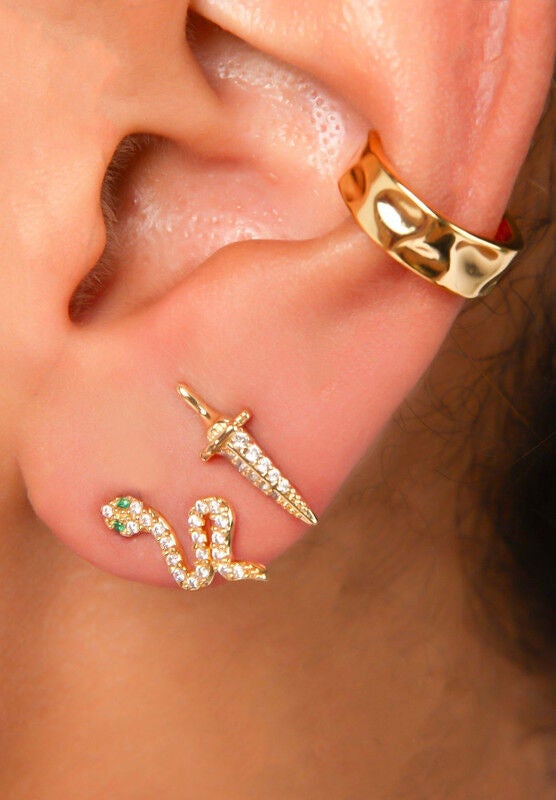 Sable Hammered Ear Cuff, GOLD, alternate image number 1