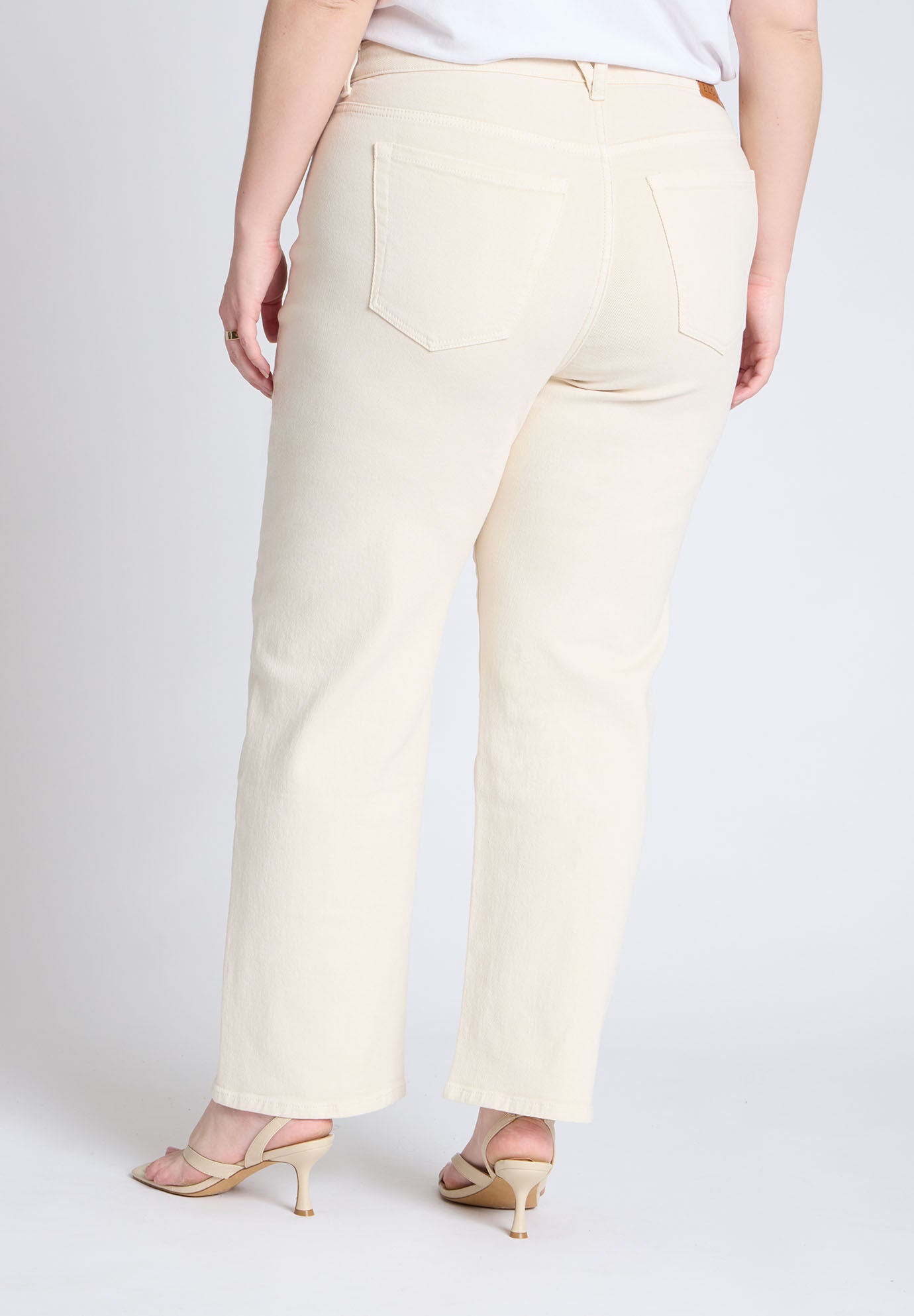 The Naomi Comfort Stretch Straight Jean, ECRU, alternate image number 2