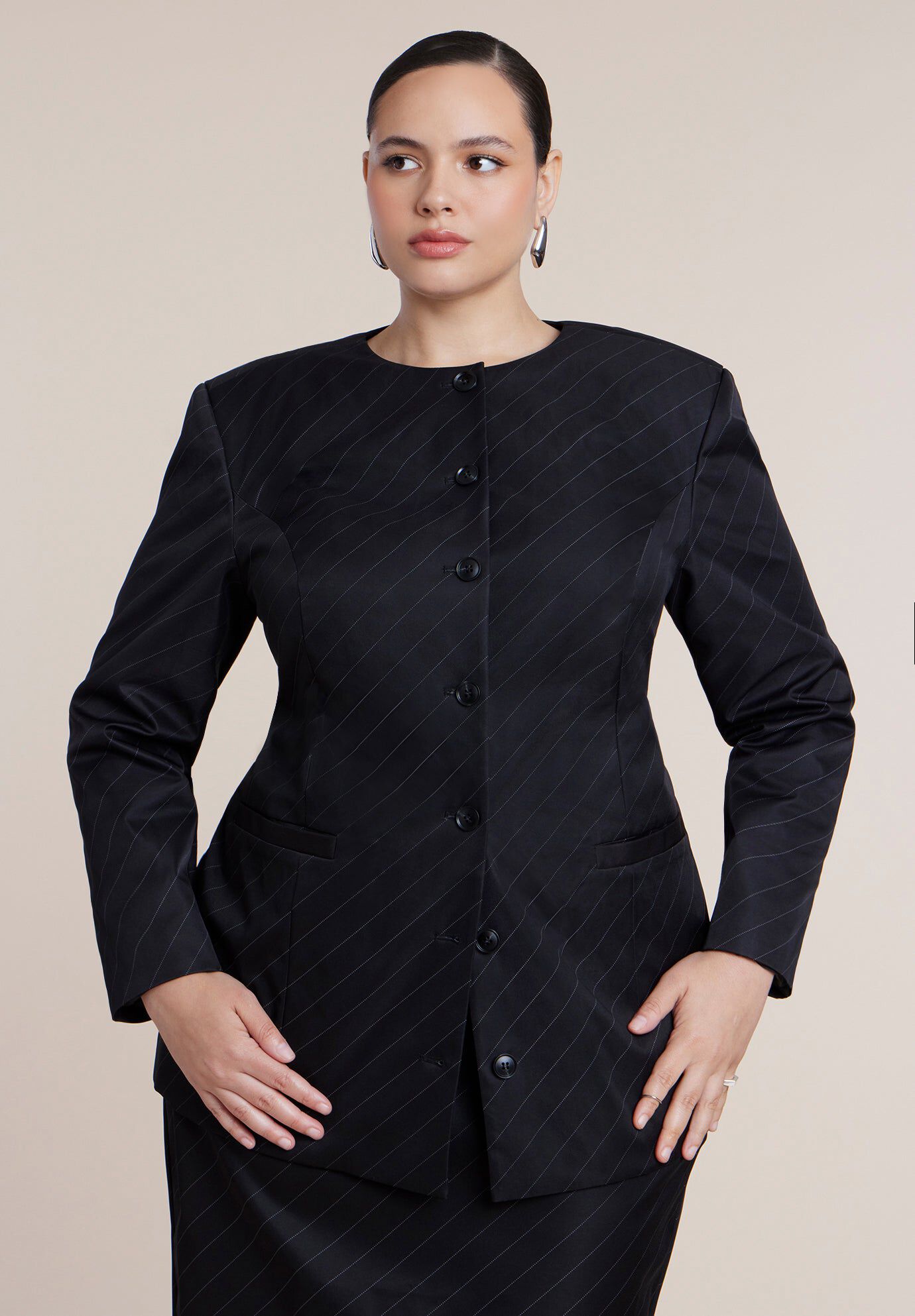 Collarless Strong Shoulder Blazer