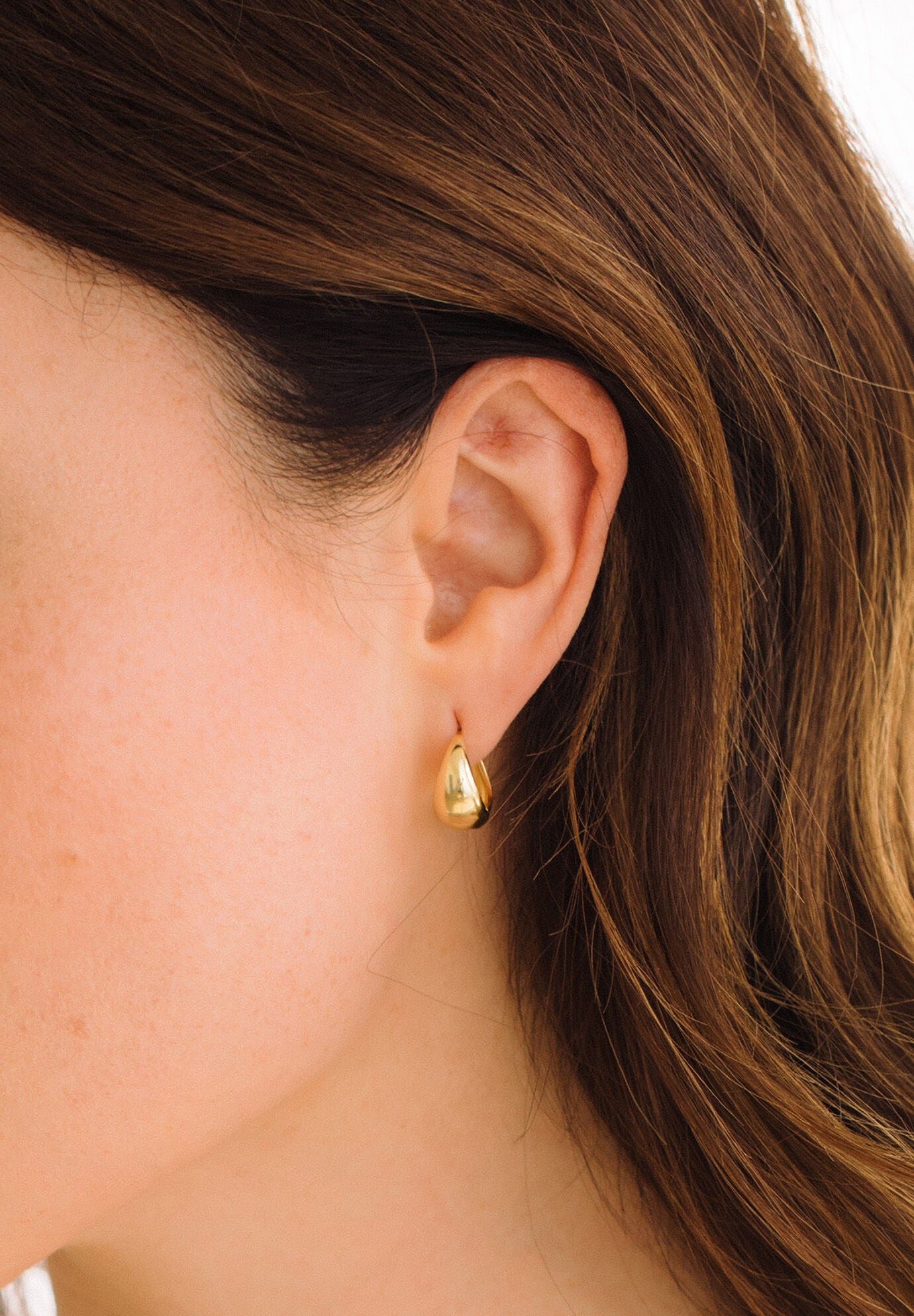 Aubrey Vermeil Huggies, GOLD, alternate image number 2