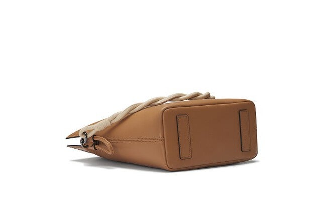 Madeleine Bucket Medium Crossbody, SAND BROWN, alternate image number 4