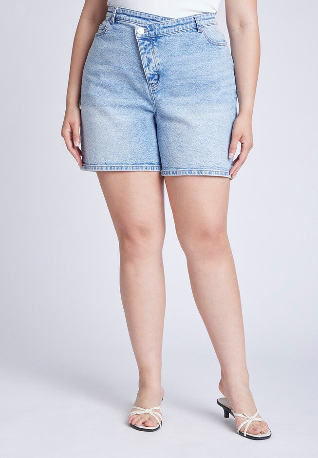 Overlap Waistband Shorts, LIGHT WASH, on-hover image number null