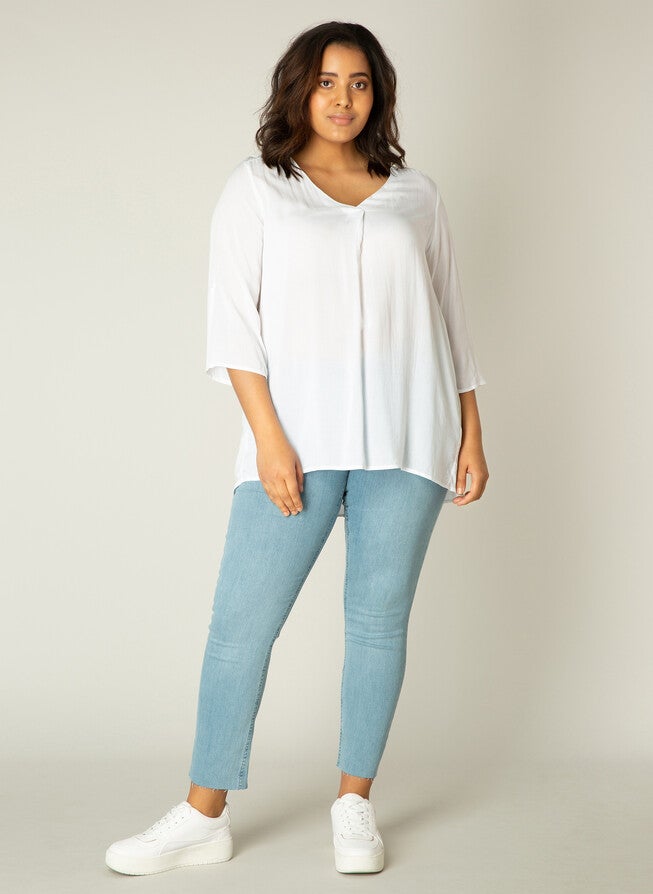 Airene, White / White, hi-res image number null