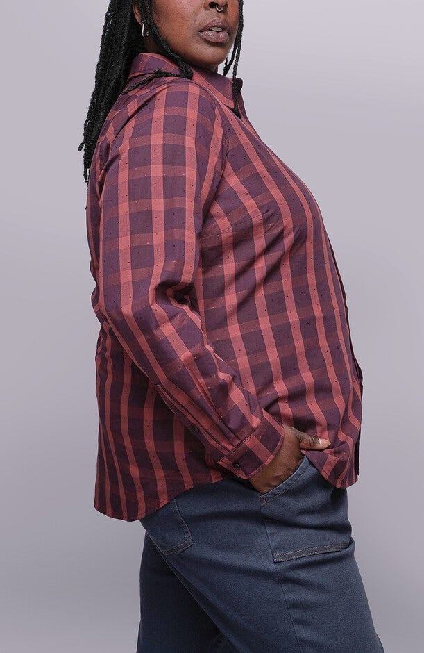 The Essential Long Sleeve Button Up, MERLOTCINNAMON / Burgundy, alternate image number 1