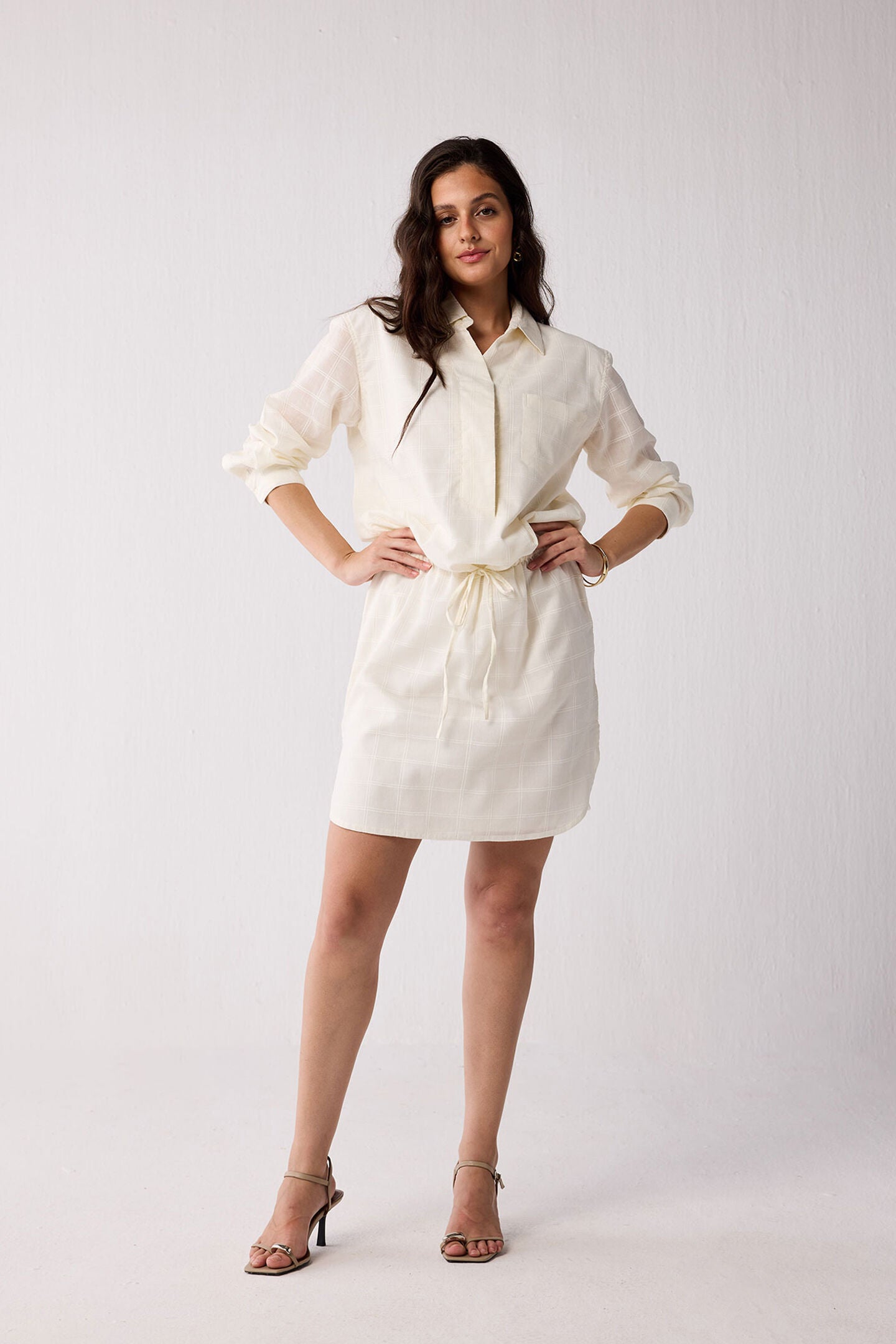 Meet me by the Cliff Dress in Off-White, Textured Checks / Cream, alternate image number 5