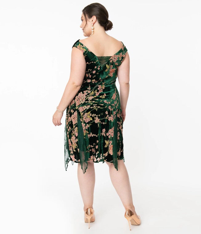 Unique Vintage 1920s Emerald Velvet Floral Burnout Hemingway Flapper Dress, , alternate image number 3