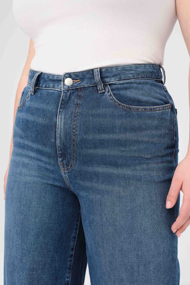 NCE PLUS - RELAXED WIDE LEG JEANS | BLUE EYED, BLUE EYED / Dark Wash, alternate image number 4