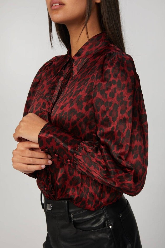 LEOPARD BUTTON DOWN IN RED LEOPARD, , alternate image number null
