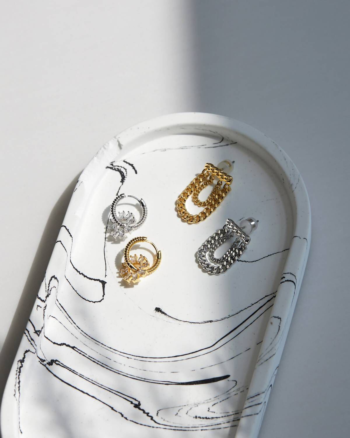 THE LOUIS CHAIN STUDS IN SILVER, Silver / Silver, alternate image number 1