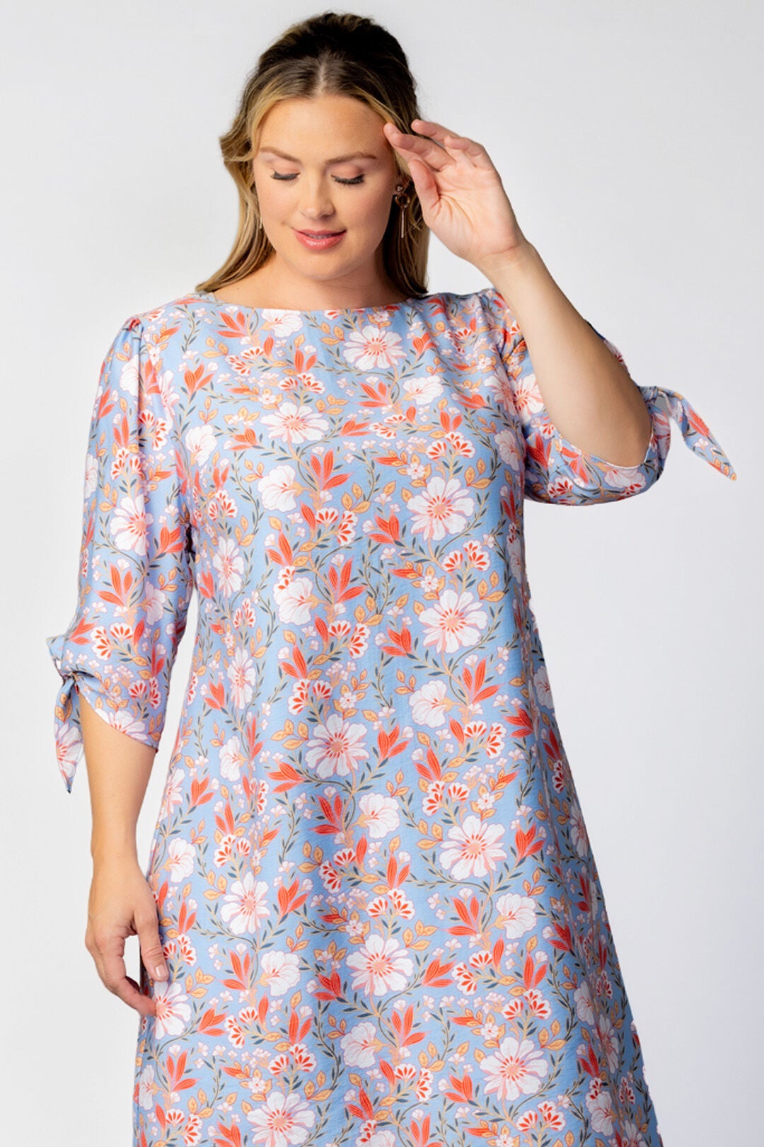 Manhattan Shift Dress, Sky Blue Blooms / Azure Blue, alternate image number 2