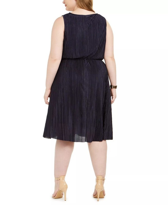 Love Squared Women's Plus Pleated Surplice Cocktail Dress Blue Size 1X, , alternate image number 3