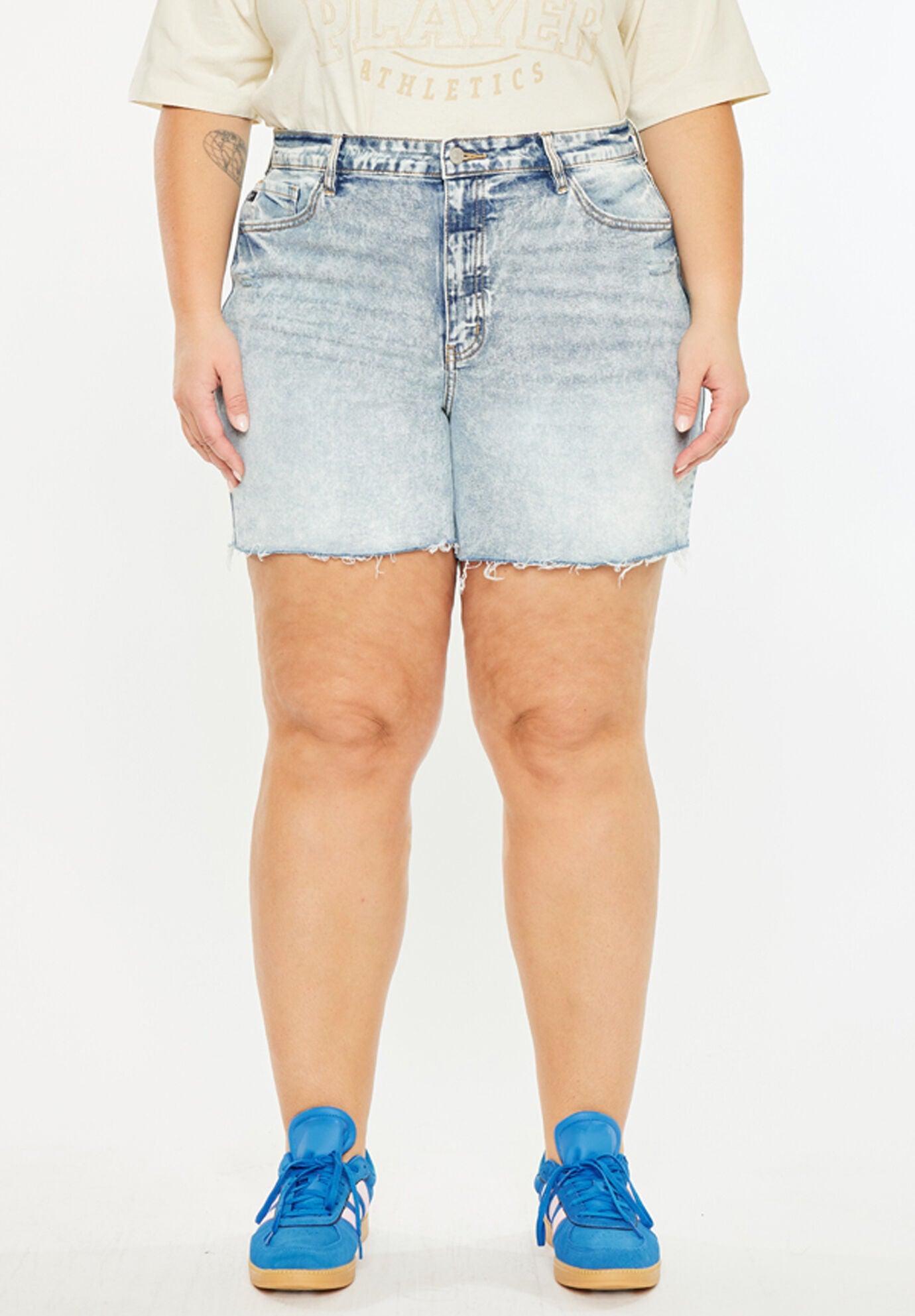 Lina Essentials 90's High Rise Shorts (Plus  Size), Light Wash / Light Wash, alternate image number 4