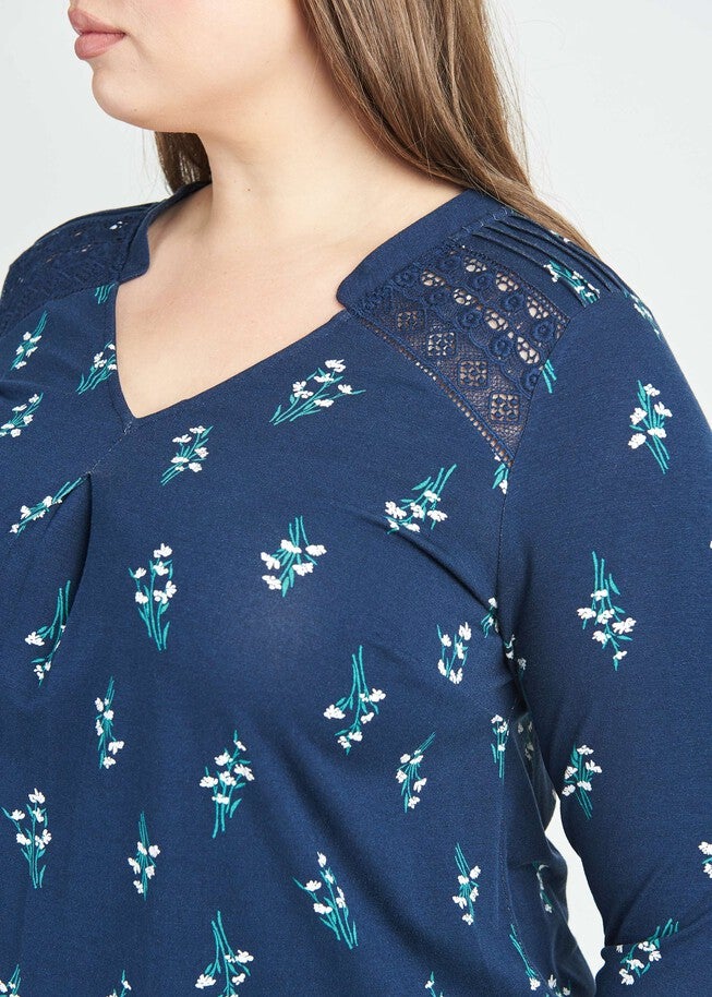 Deborah 3/4 Sleeve Pleated Top, , alternate image number null
