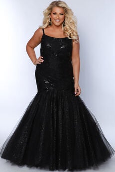 GREATLY ADMIRED MERMAID GOWN