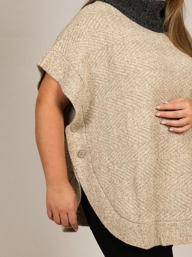 Gretchen Sweater Poncho Short Sleeves, , alternate image number null