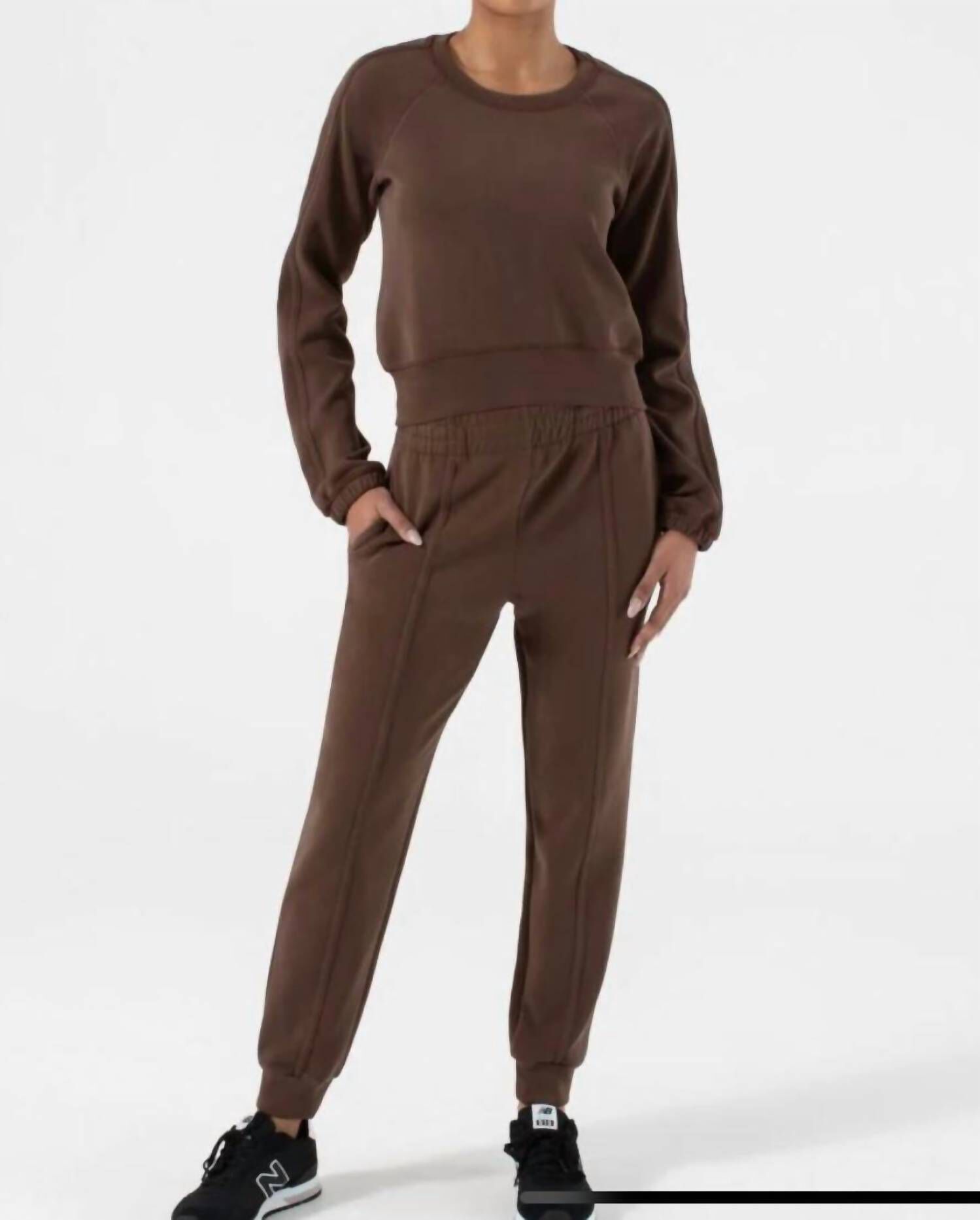Yuki Sleek Jogger In Chocolate, , alternate image number 2