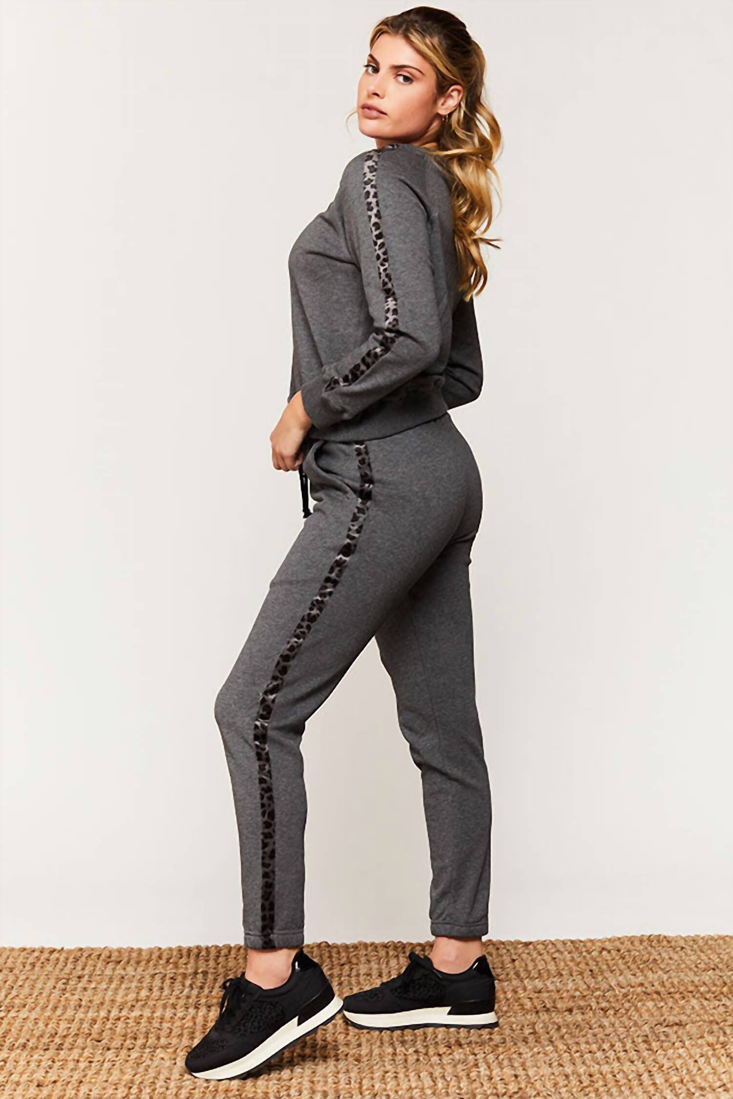Jill Stripe Jogger in Heather Grey/Leopard, , alternate image number 3