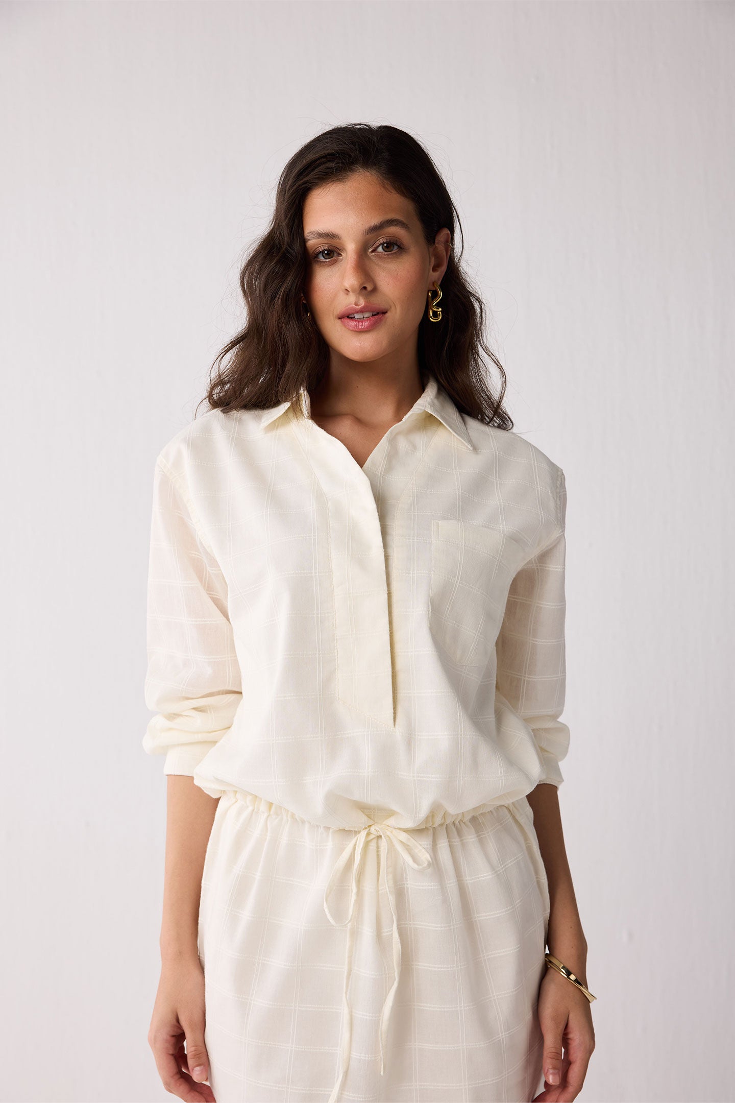 Meet me by the Cliff Dress in Off-White, Textured Checks / Cream, alternate image number 3