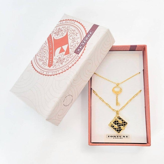 WOMEN'S SECRET DIARY BOOK LOCKET AND KEY PENDANT GIFT SET IN ONYX/GOLD, , alternate image number null