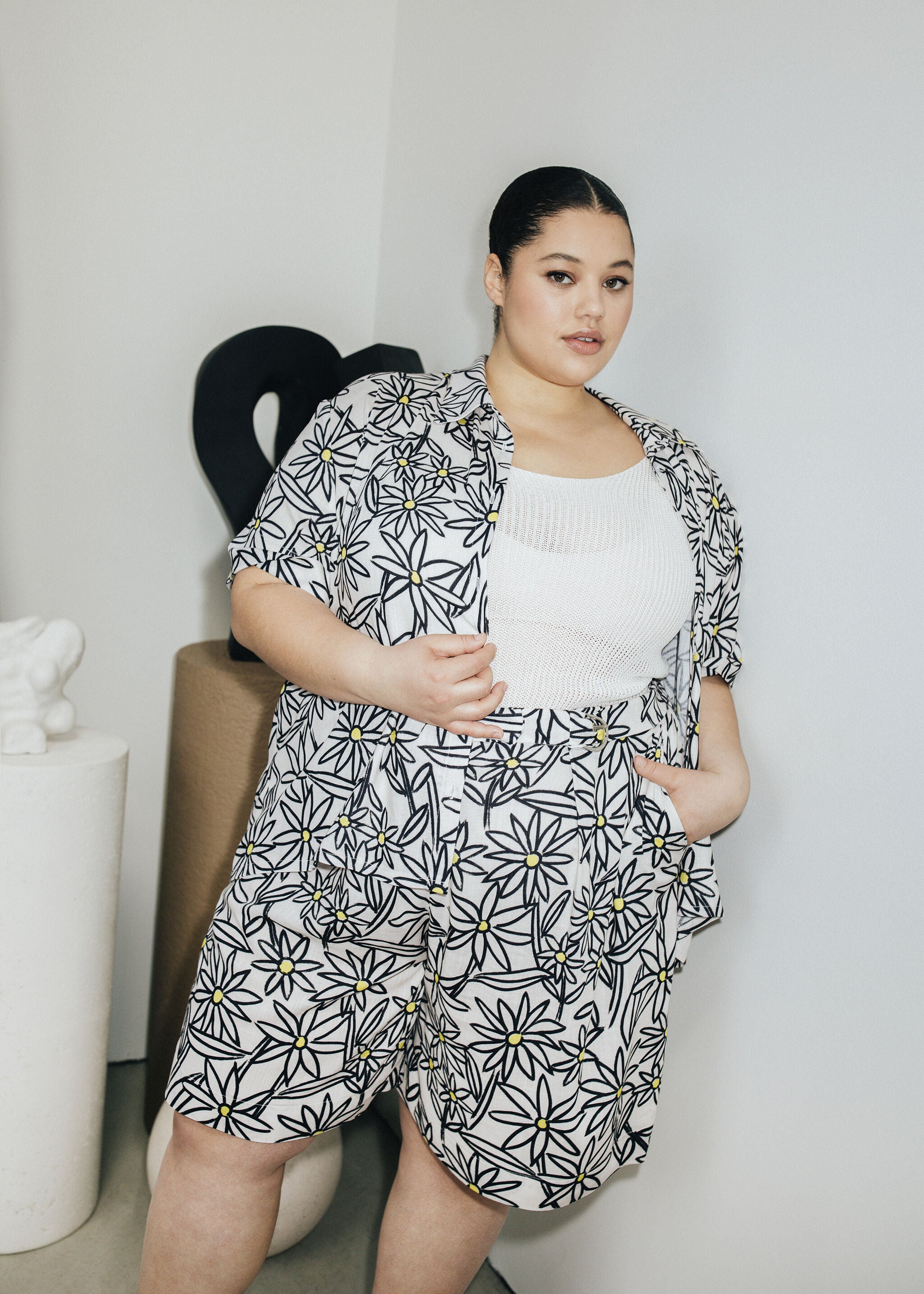 Rolled Short Sleeve Hem Top, White / White, alternate image number 3