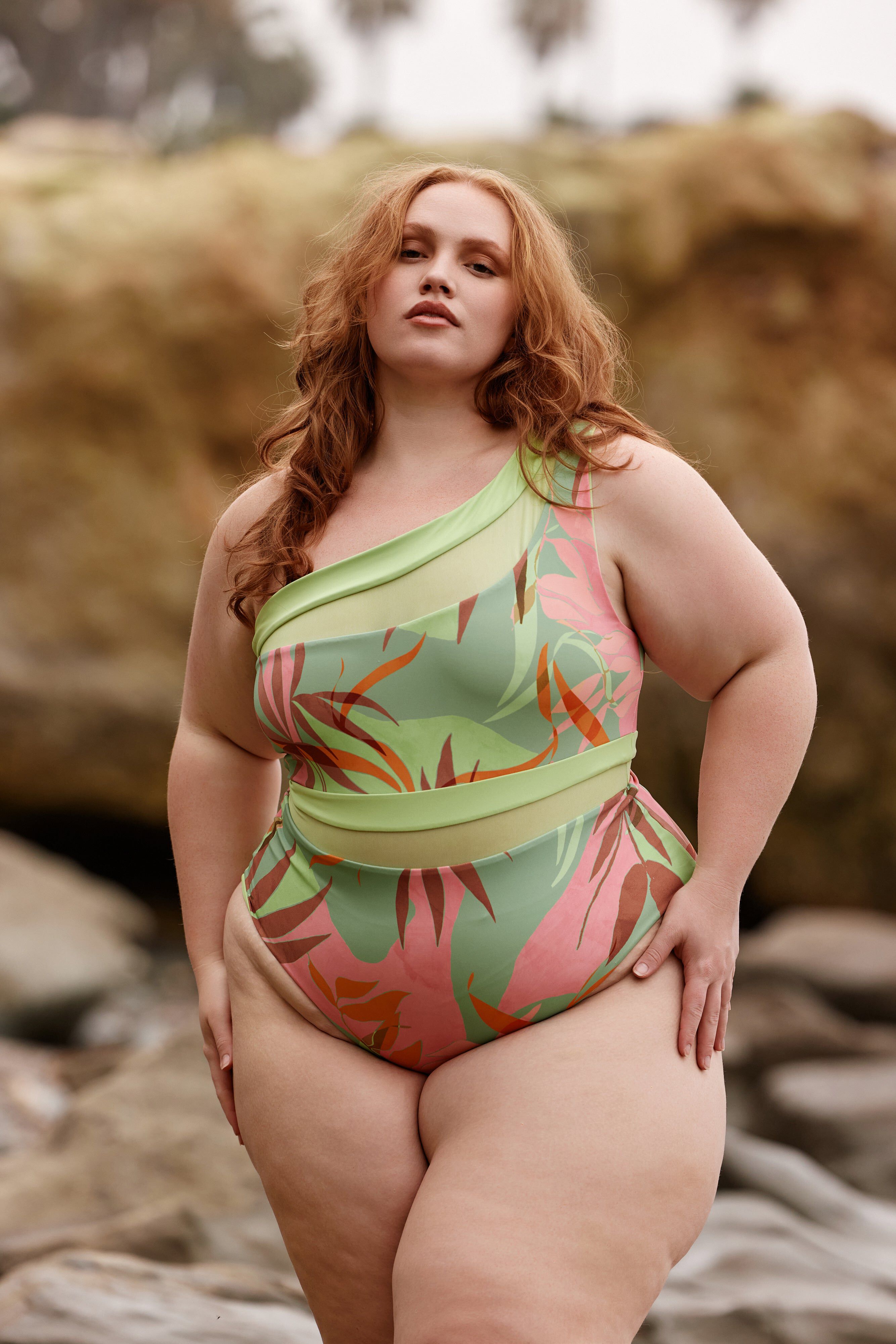 Coast One Piece II, Birds of Paradise / Light Green, alternate image number 3