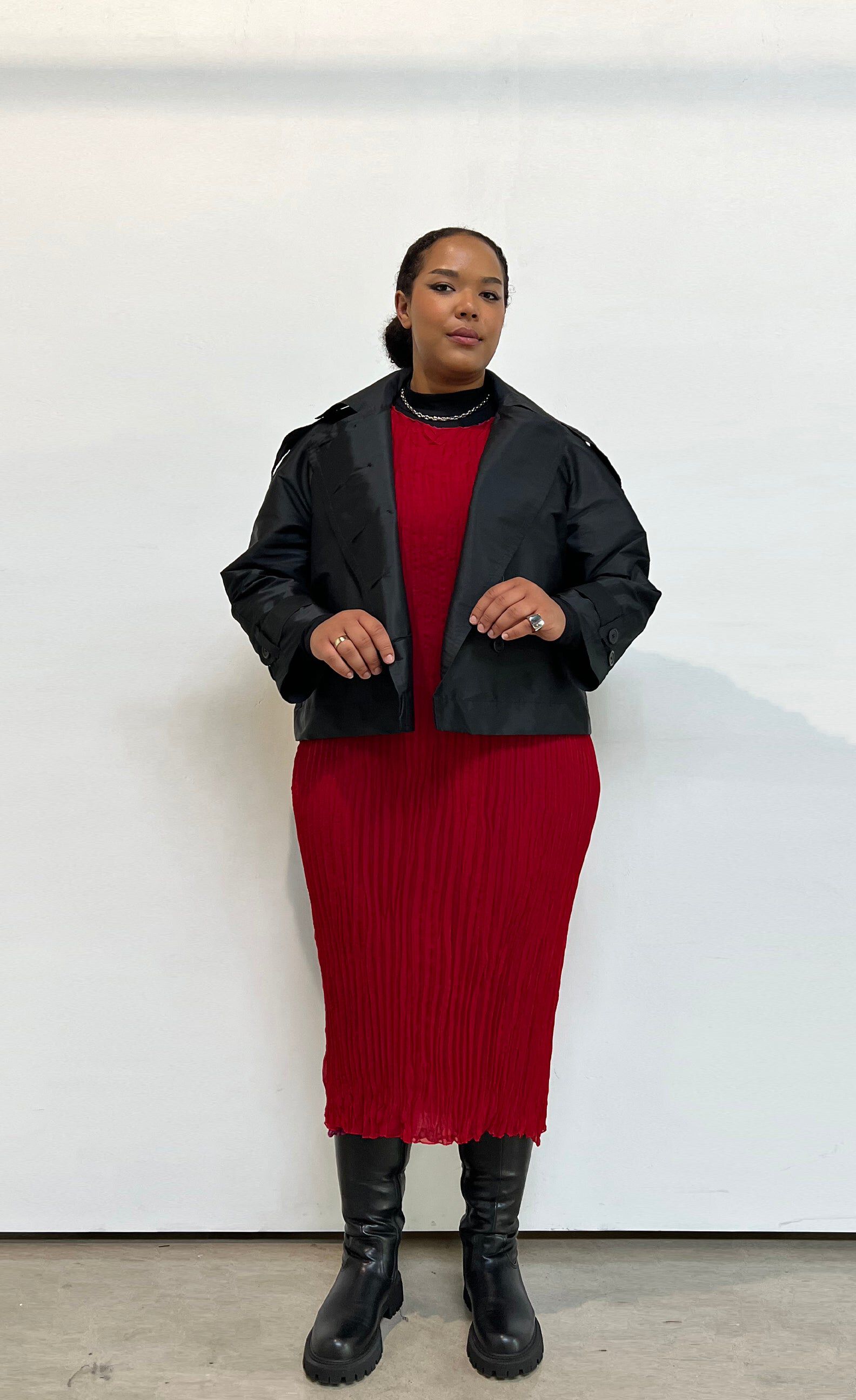 JULIA SHORT TRENCH COAT, Black / Black, alternate image number 1