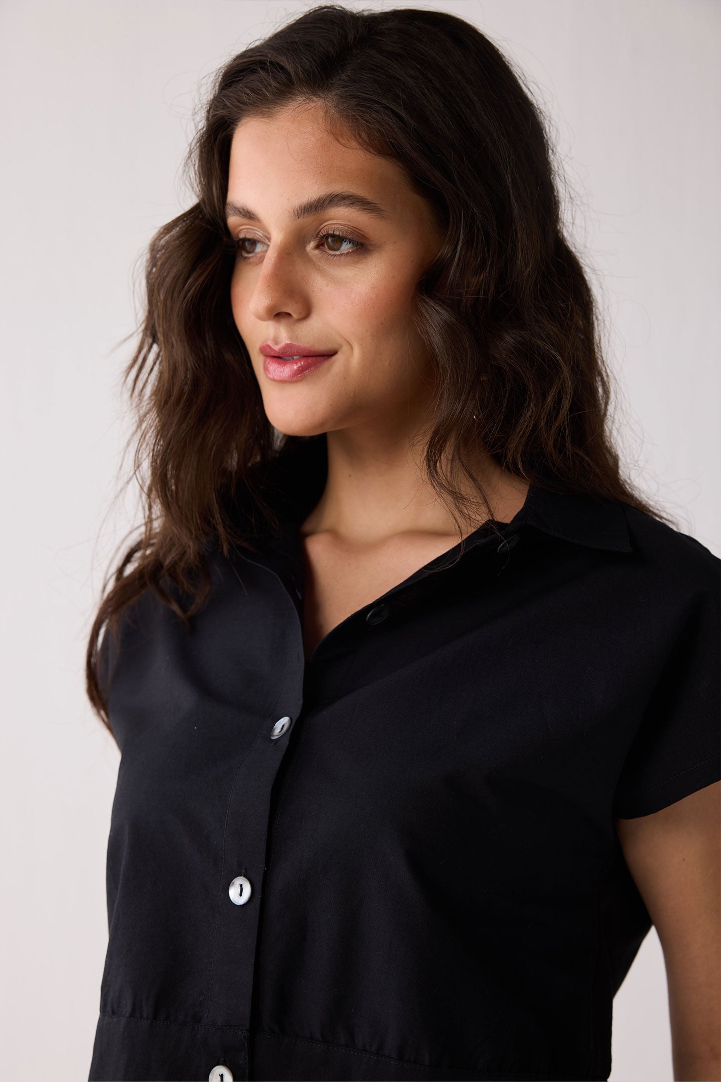 Oversized Crop Shirt in Black, Black / Black, alternate image number 5