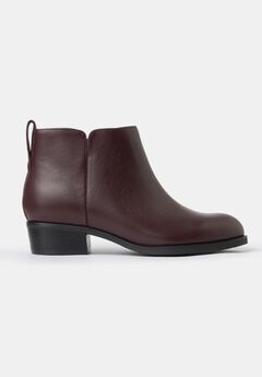 Metro Muse Everyday Zip Bootie