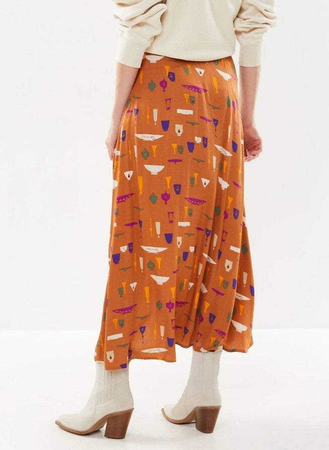 CHI VASE PRINT SKIRT IN OCRE MULTI, , alternate image number null