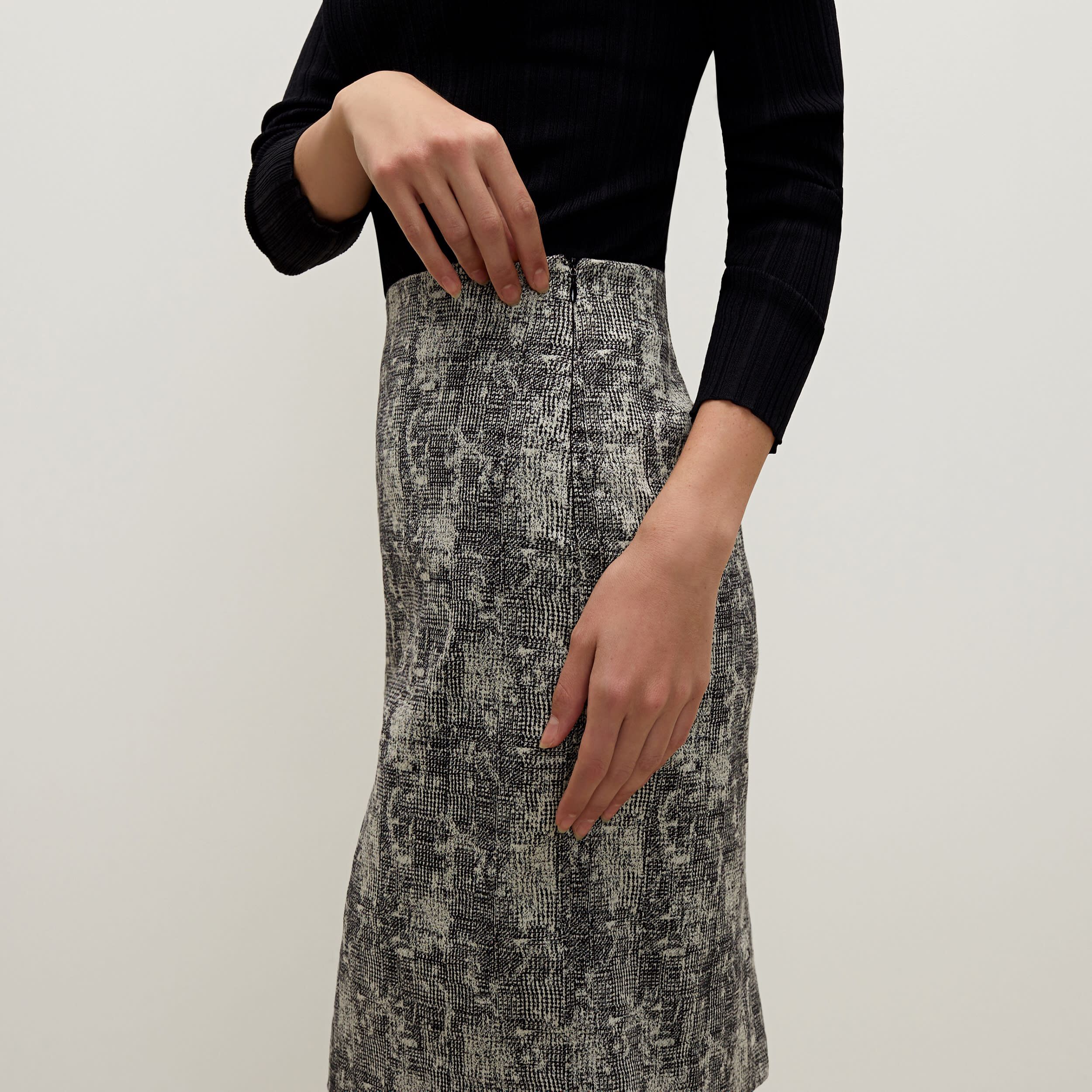 Noho Skirt - Crackle :: Crackle, Crackle / Light Grey, alternate image number 2