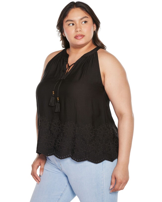 Plus Size Embroidered Hem Sleeveless Top, , alternate image number null