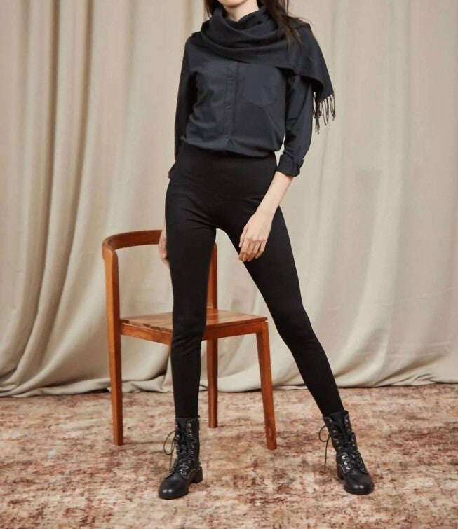 WOMEN'S CENTER SEAM LEGGING IN BLACK, Black / Black, alternate image number null