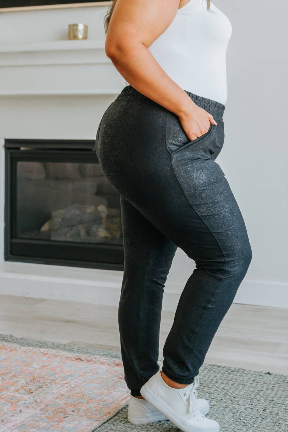 Best In Show Pebble Joggers, Black / Black, alternate image number 2