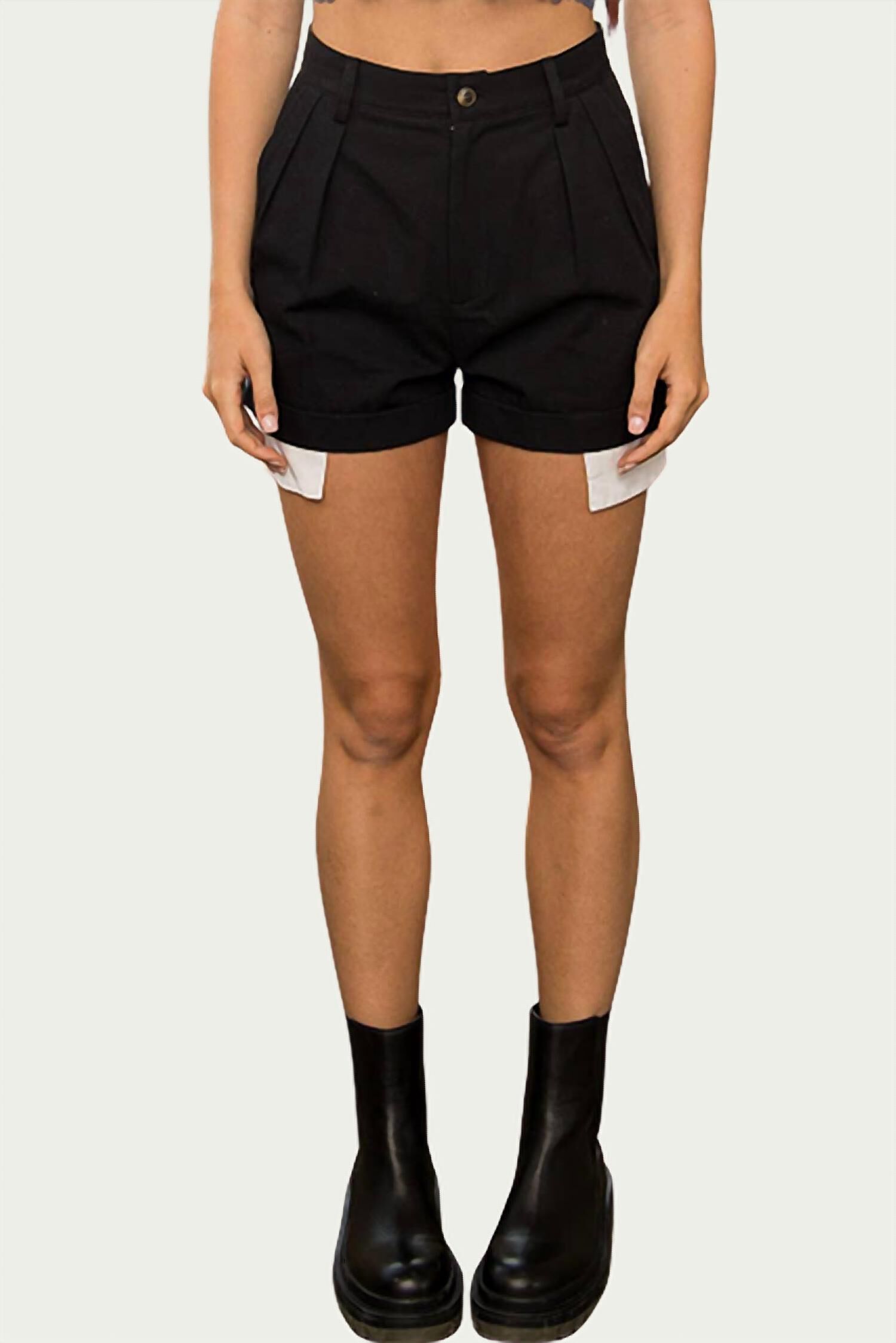 Jane Exposed-Pocket Cotton-Twill Shorts In Black, Black / Black, hi-res image number 0