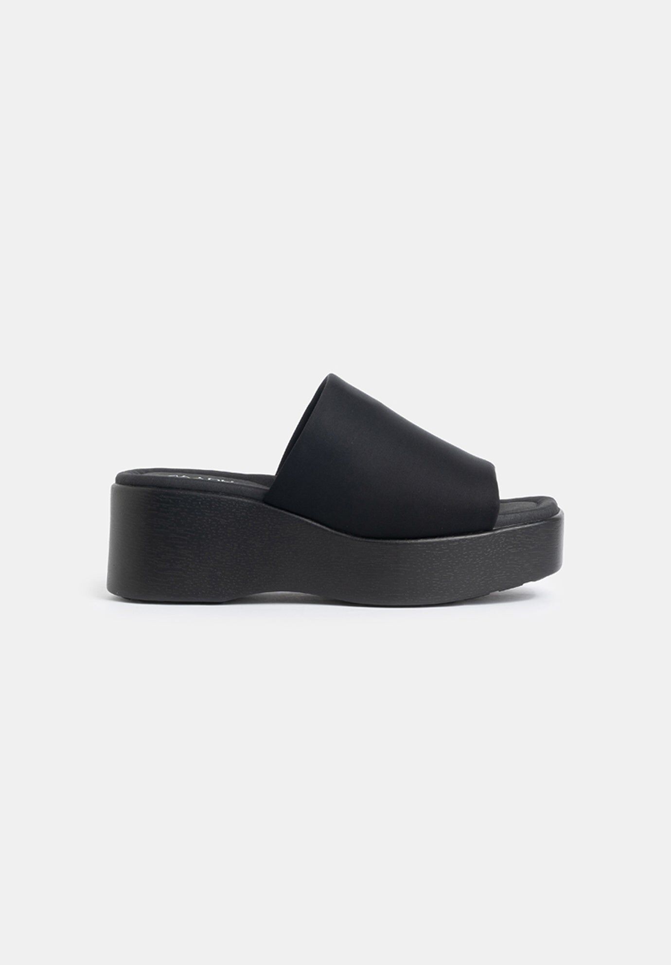 Chloe Classic Ballet Flats, Black / Black, hi-res image number 0