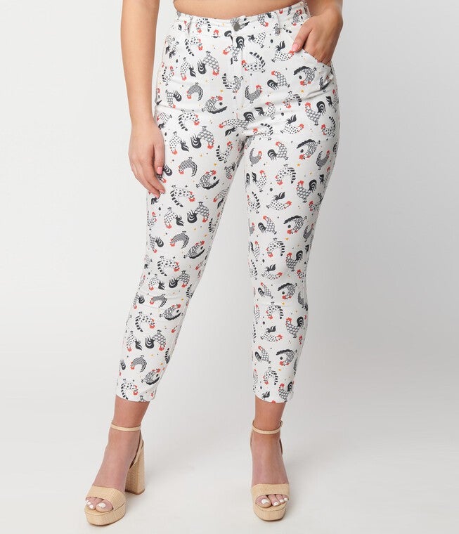 Unique Vintage White Chicken Print Cropped Capris, White / White, alternate image number 2