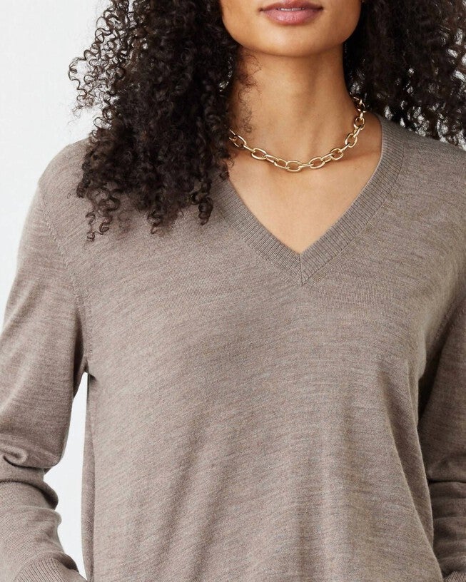 EVELYN MERINO V-NECK SWEATER IN OTTER, Otter / Beige, alternate image number null