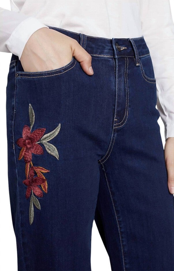 EMBROIDERED WIDE LEG JEAN, Indigo / Azure Blue, alternate image number null