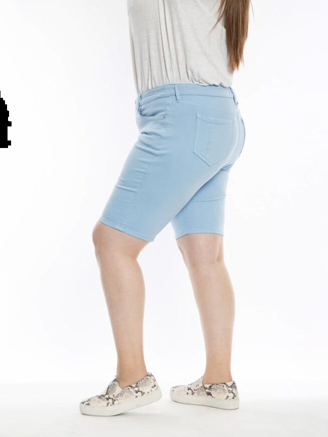 Haley Mid rise Bermuda, CERULEAN / Light Blue, alternate image number 2