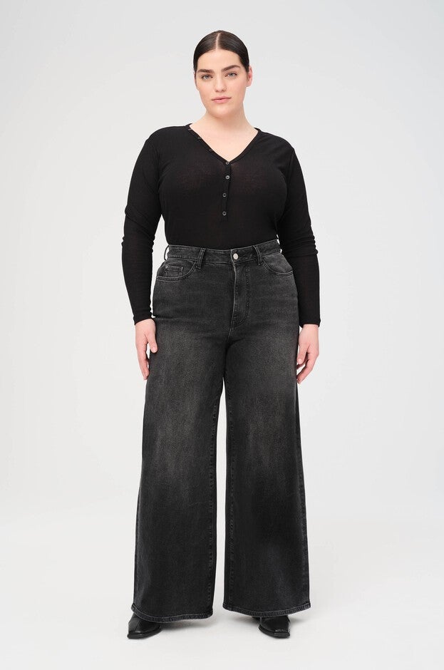 NCE PLUS - RELAXED WIDE LEG JEANS | BLACK BIRD, BLACK BIRD / Black, hi-res image number 0