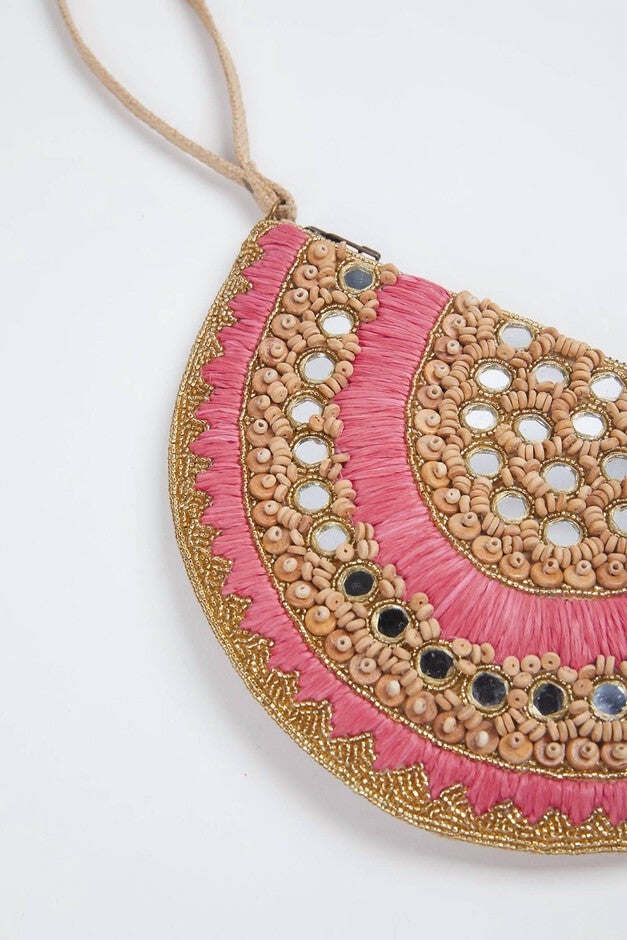 Sandia Raffia Clutch Wristlet Bag in Gold/Pink, , alternate image number 3