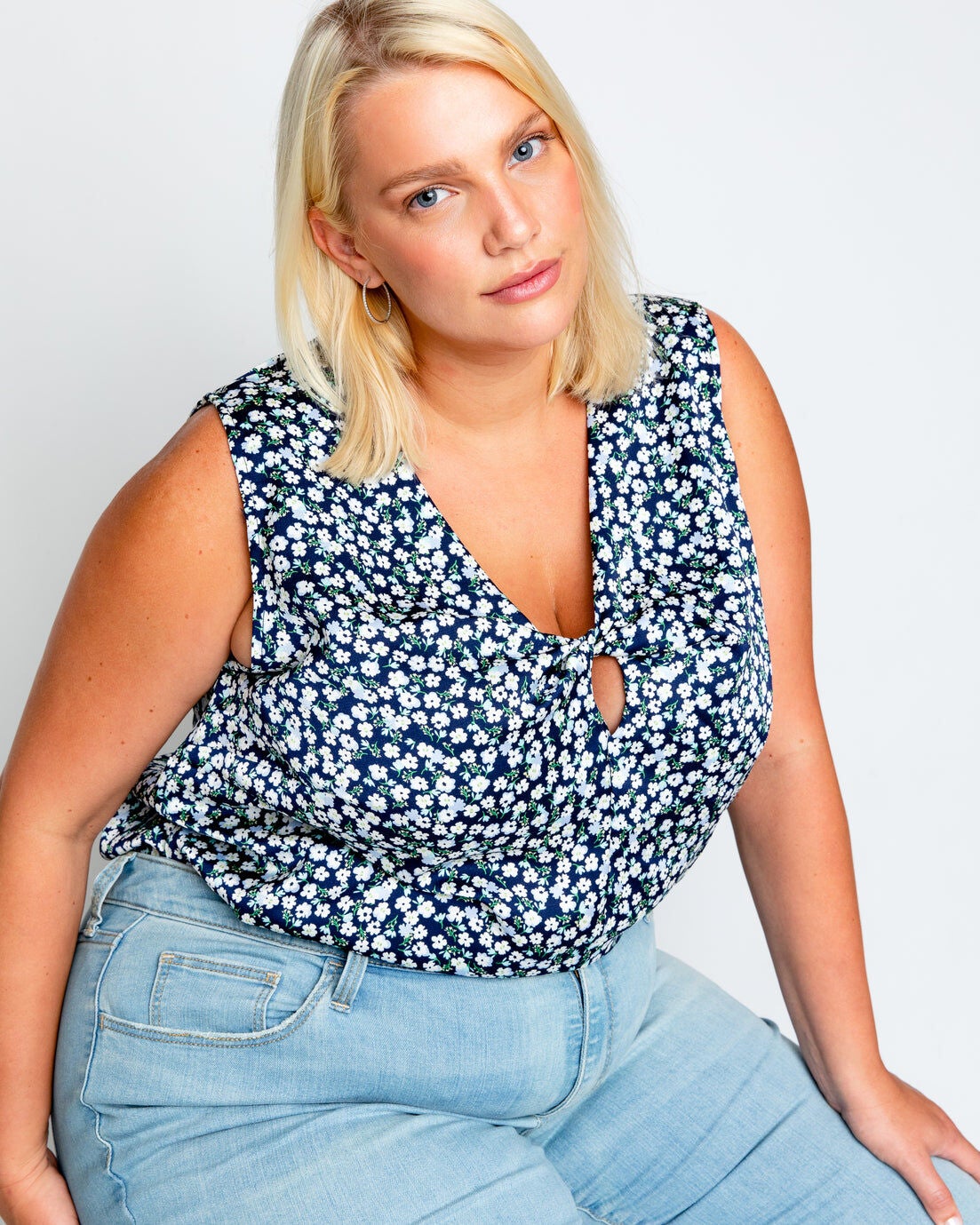 Mara Twist Top, , alternate image number 8